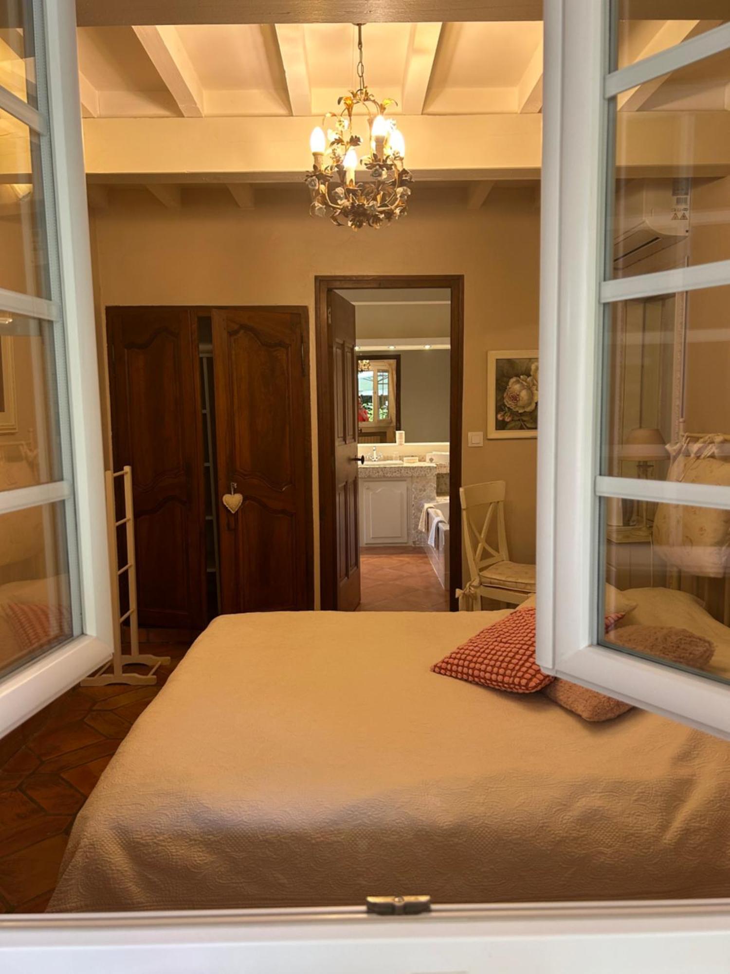 La Villa Rosalie Ventabren Екстериор снимка